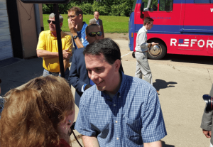 Scott Walker talks to a voter who had seen Marco Rubio the day before