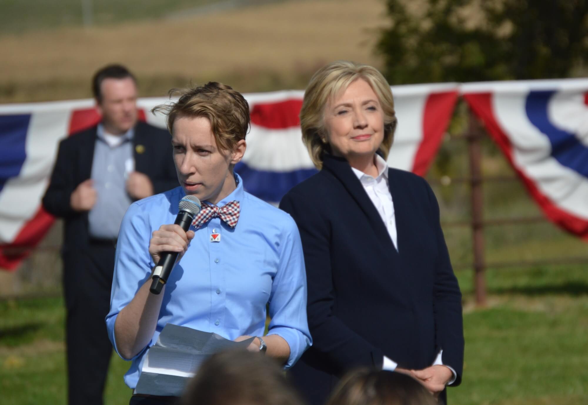 In Western Iowa The Line Holds For Hillary