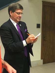 UNI President Rudd signs up