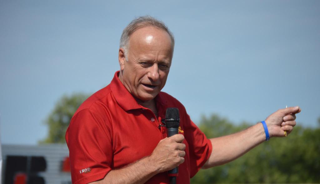 Steve King Insults Our War Heroes With Confederate And Neo-Nazi Praise