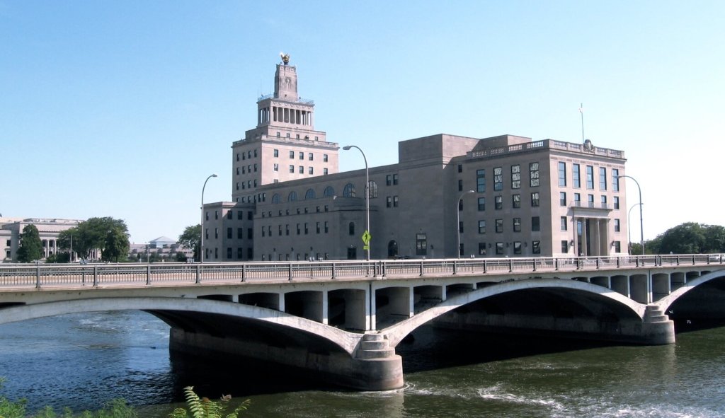 State Decisions Undercutting Iowa Cities’ Actions On COVID-19