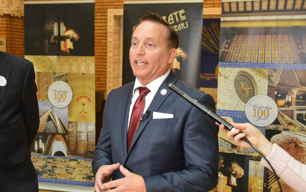 Iowa Secretary of State Paul Pate warns of texts impersonating officials, candidates