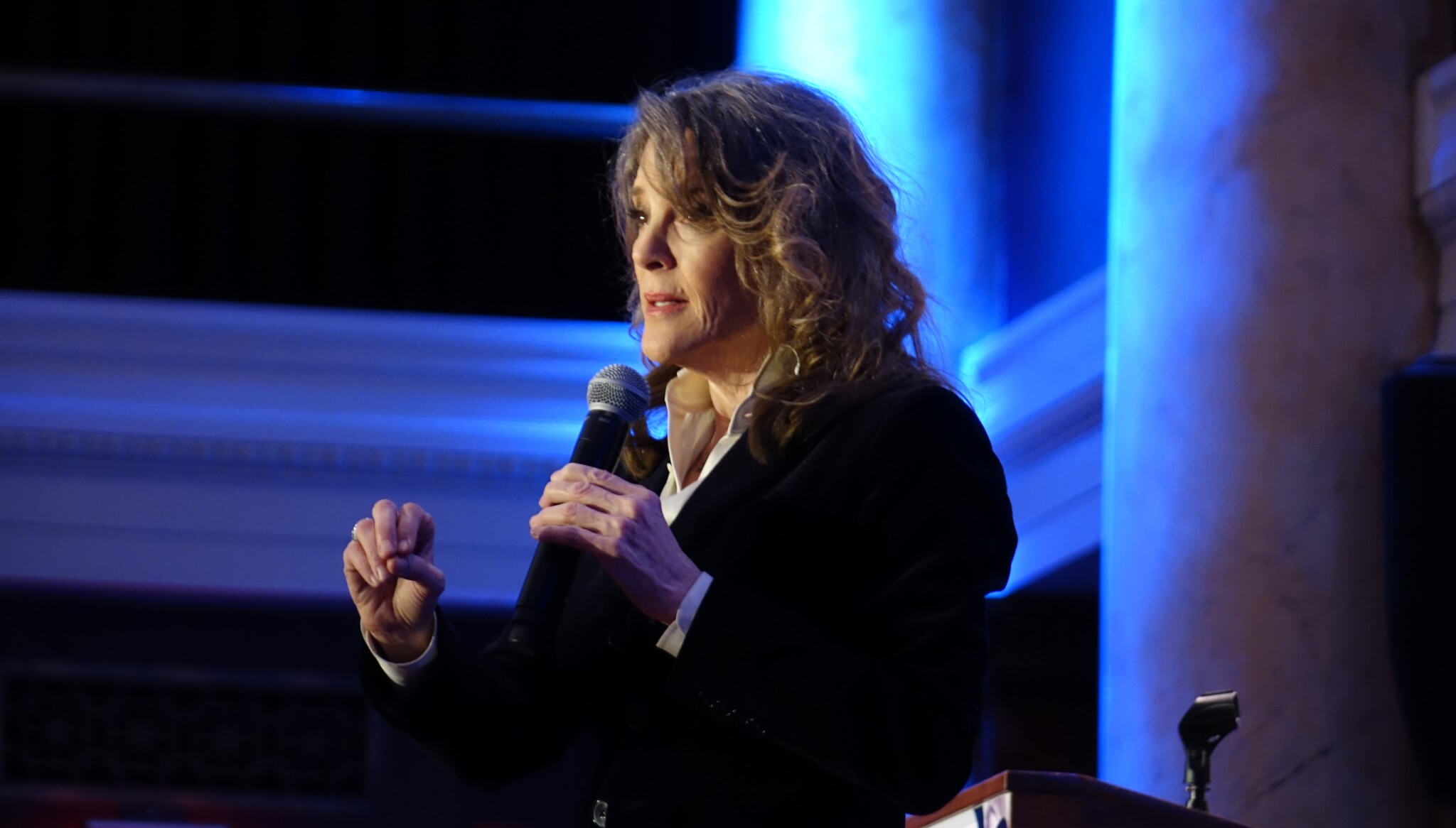 Love, Reparations, And Fighting Back: A Marianne Williamson Iowa Tour