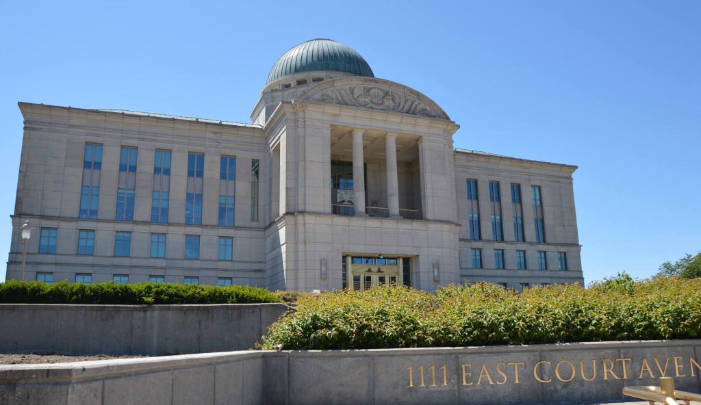 State asks Iowa Supreme Court to reinstate six-week abortion ban