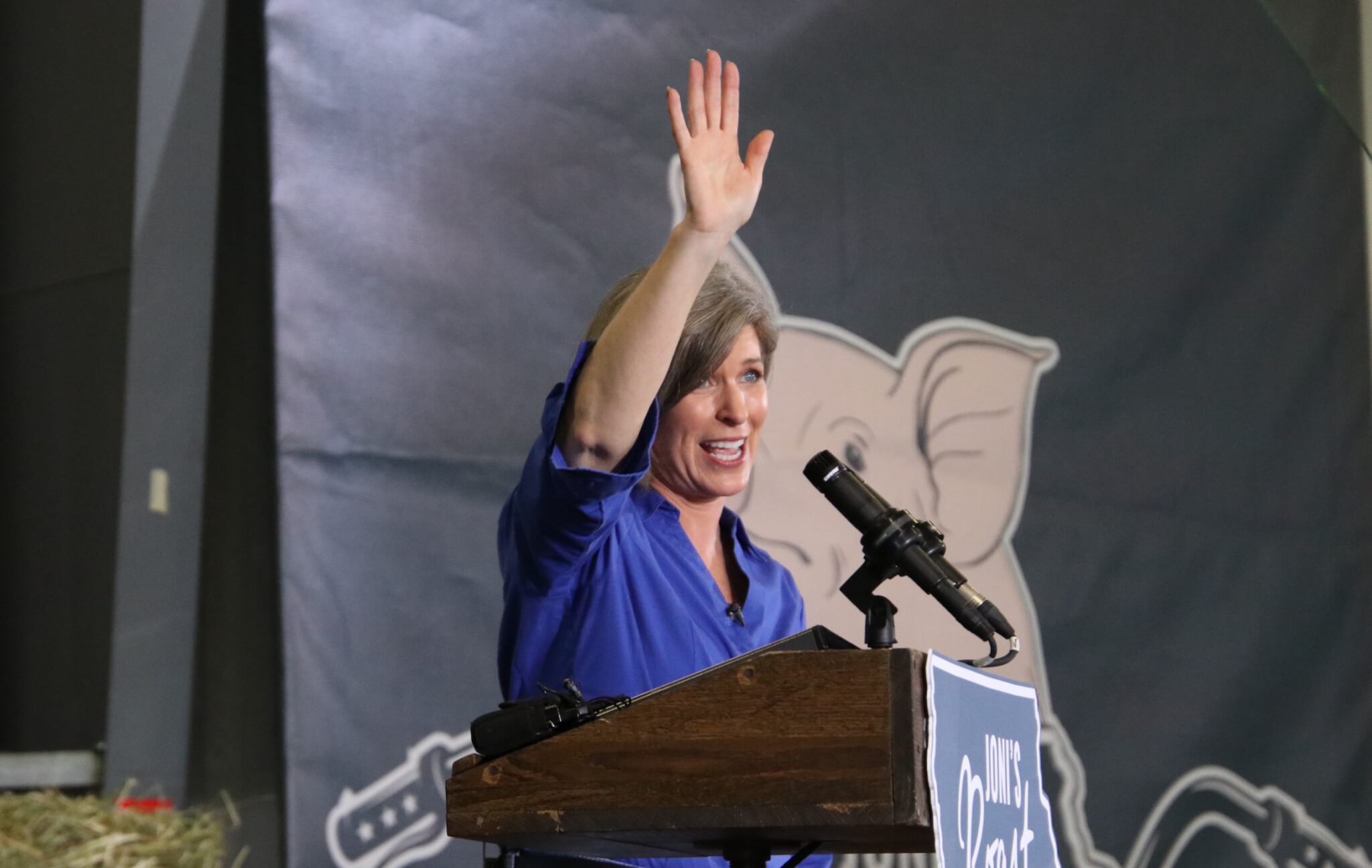 Pod Save America Lends A Hand For Dems In Iowa Senate Race Pod Save America Lends A Hand For Dems In Iowa Senate Race