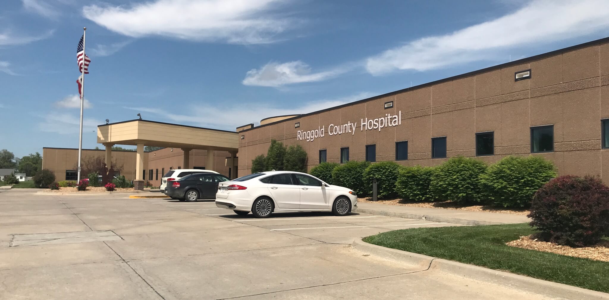 Iowans Urge Congress to Fund Rural Hospitals and Health Centers Iowans Urge Congress to Fund Rural Hospitals and Health Centers