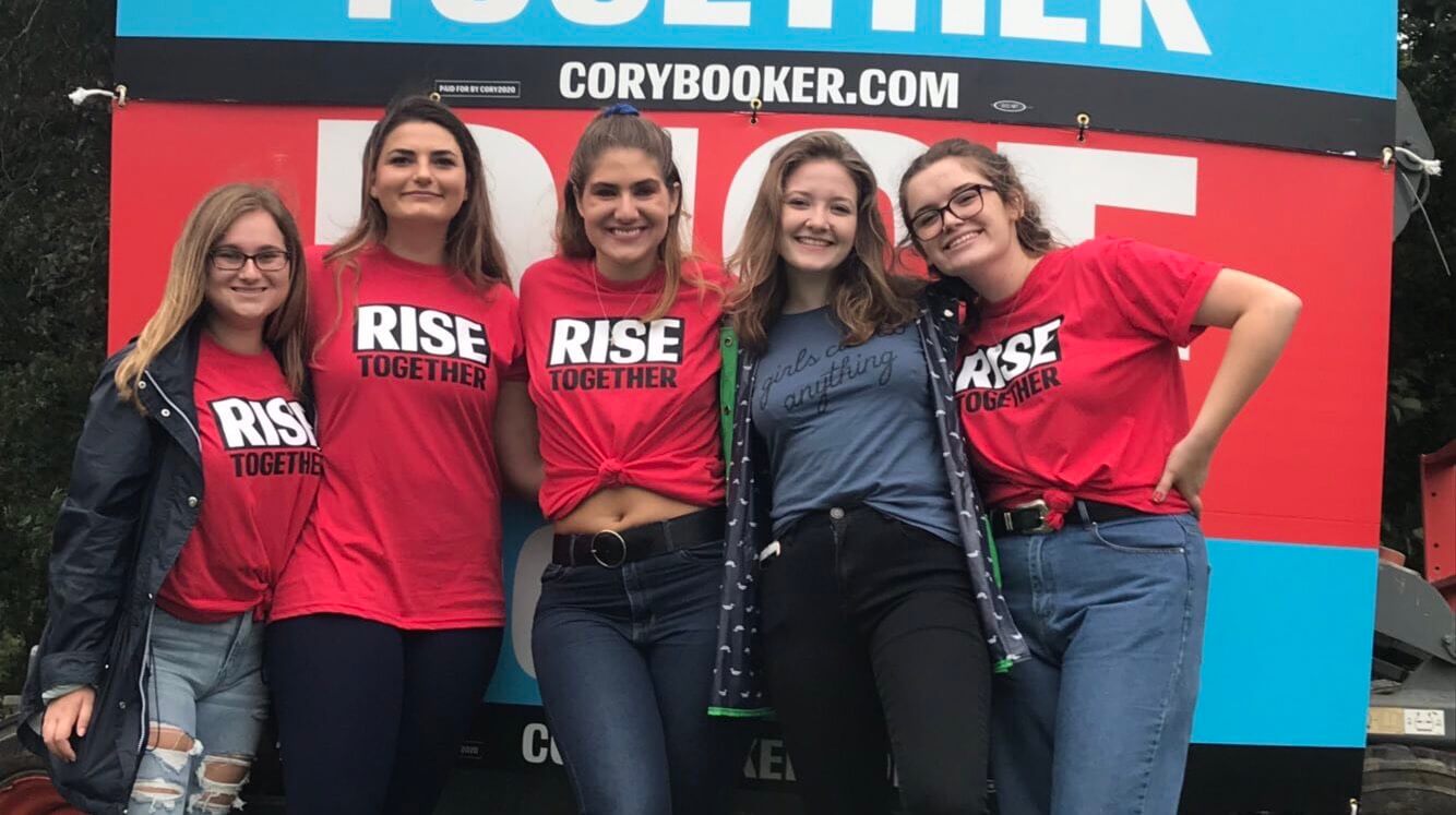 Students Flock To Iowa For Once-In-A-Lifetime Political Experience Students Flock To Iowa For Once-In-A-Lifetime Political Experience