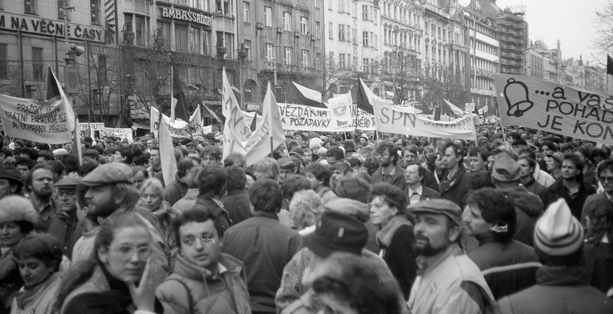 Lessons On Trump’s Lies From Eastern Europe Revolutions Lessons On Trump’s Lies From Eastern Europe Revolutions