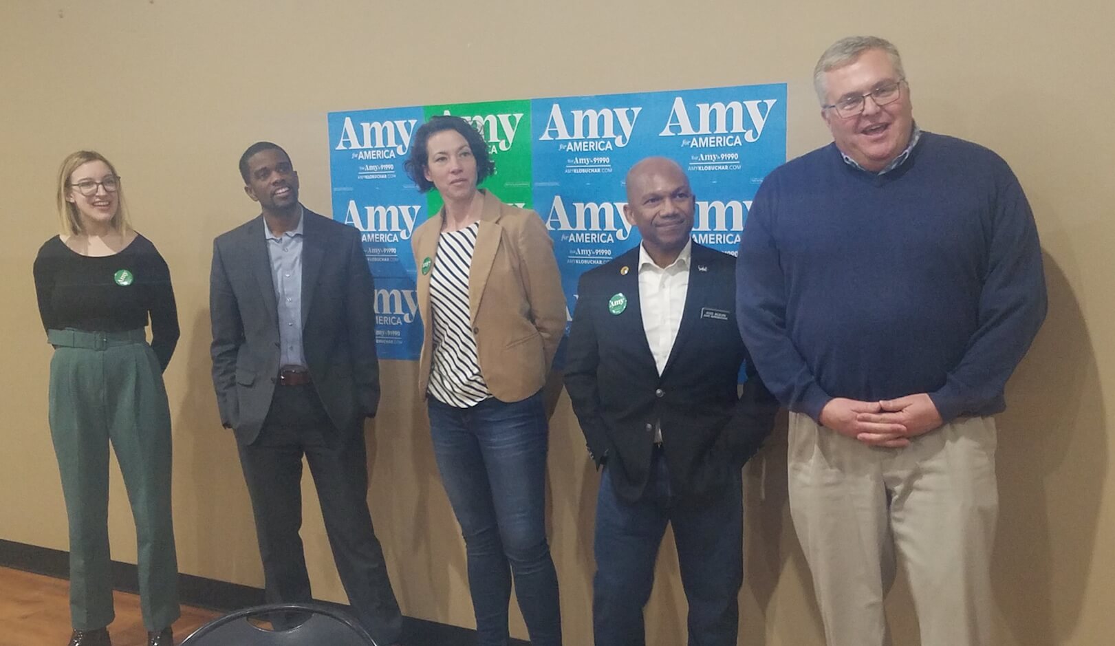 Indianola’s GOP Mayor Switches Parties To Caucus For Klobuchar