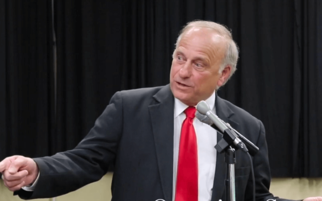 King Lashes Out At Opponents, Blames NYT For GOP Primary