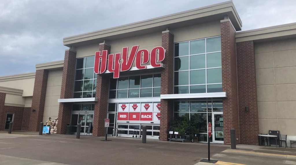 Hy-Vee’s manager problem? Upcoming layoffs and Iowa news briefs, July 2, 2026
