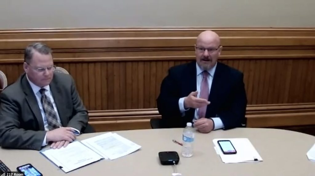 Bill Advances That Would Track, Publicize Iowa Abortion Data On COVID-Like Dashboard