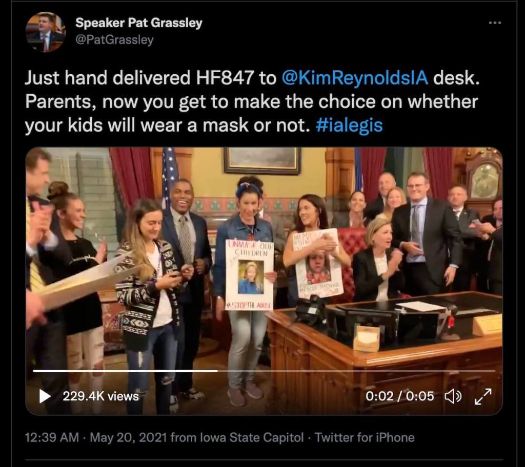 Reynolds Defends Mask Mandate Ban as will of Iowa Parents