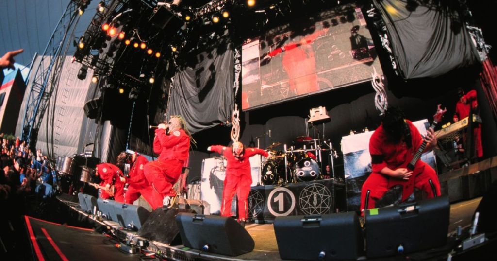 12 Famous Musical Acts With Ties To Iowa