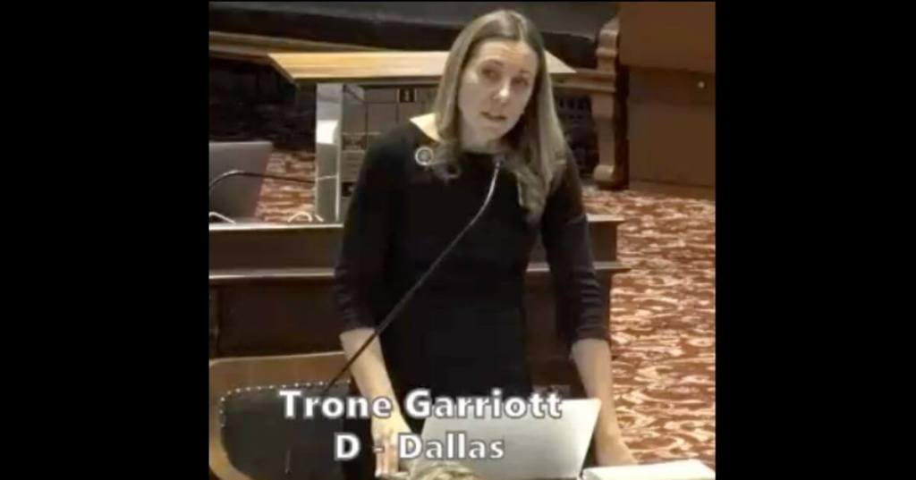 ‘Shame On Us,’ Says Iowa Senator As SNAP Restriction Bill Passes