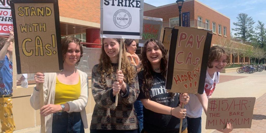 Grinnell College Workers Strike For Wages, Discrimination Protections
