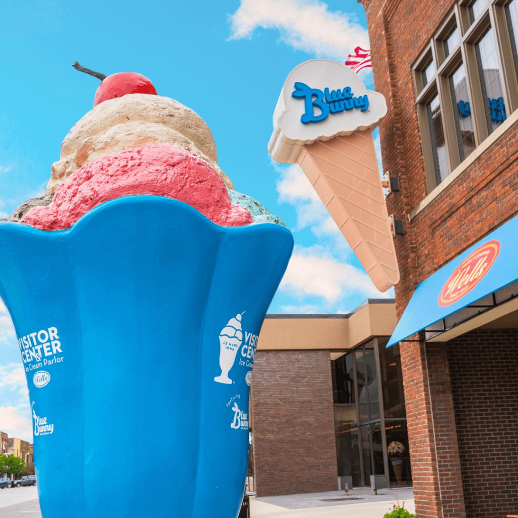Iowans Gave Us the ‘Scoop’ on the 30 Best Ice Cream Parlors in Iowa