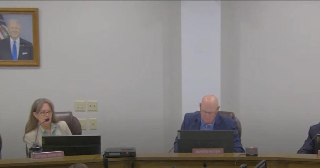 Warren County Appoints Conspiracy Theorist As New Auditor