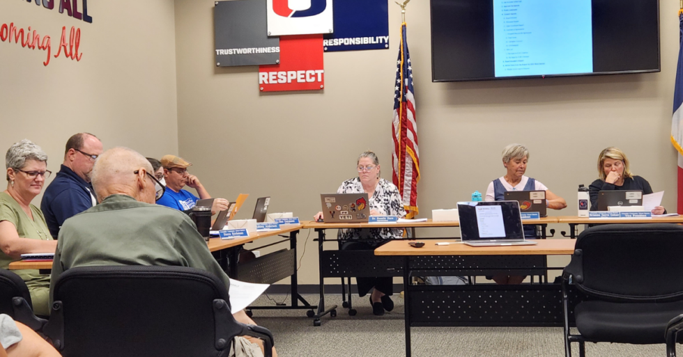 Urbandale Schools Trying To Navigate Iowa’s AntiLGBTQ Law