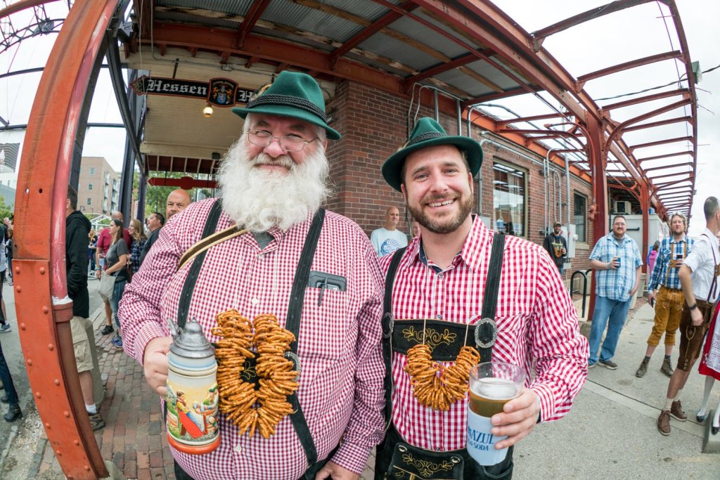 Iowa Wine and Beer Festivals to Put on Your Fall 2023 Calendar