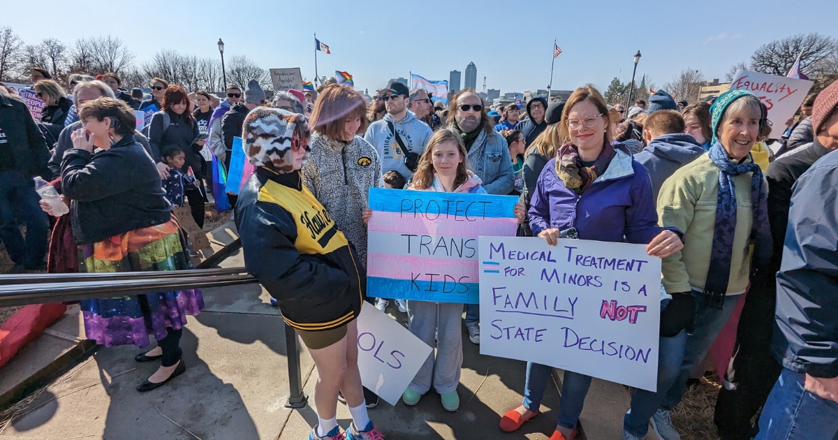 Advocates: Iowa’s ‘Vague Law’ Harms LGBTQ Youth, Schools Advocates: Iowa’s ‘Vague Law’ Harms LGBTQ Youth, Schools