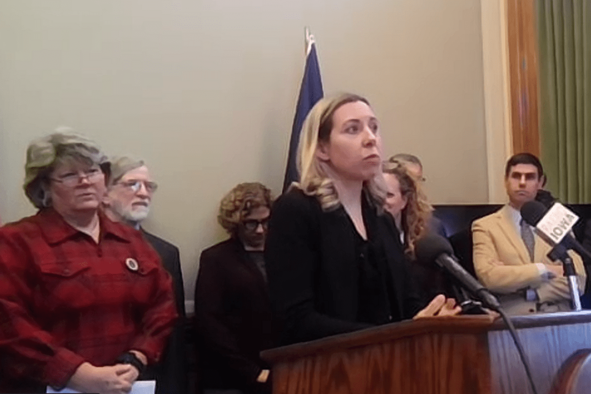 Iowa Dems introduce slew of bills to protect Iowan’s reproductive freedom