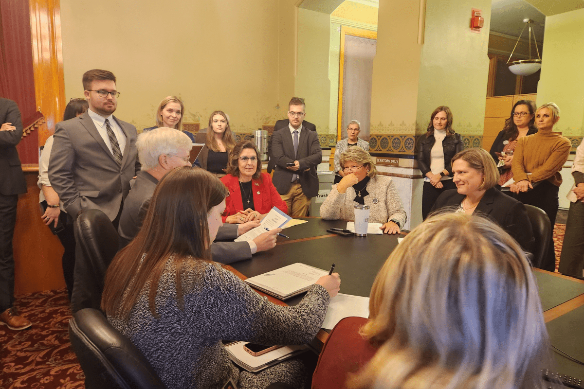Bill promoting pregnancy misinformation in school advances in Iowa Senate