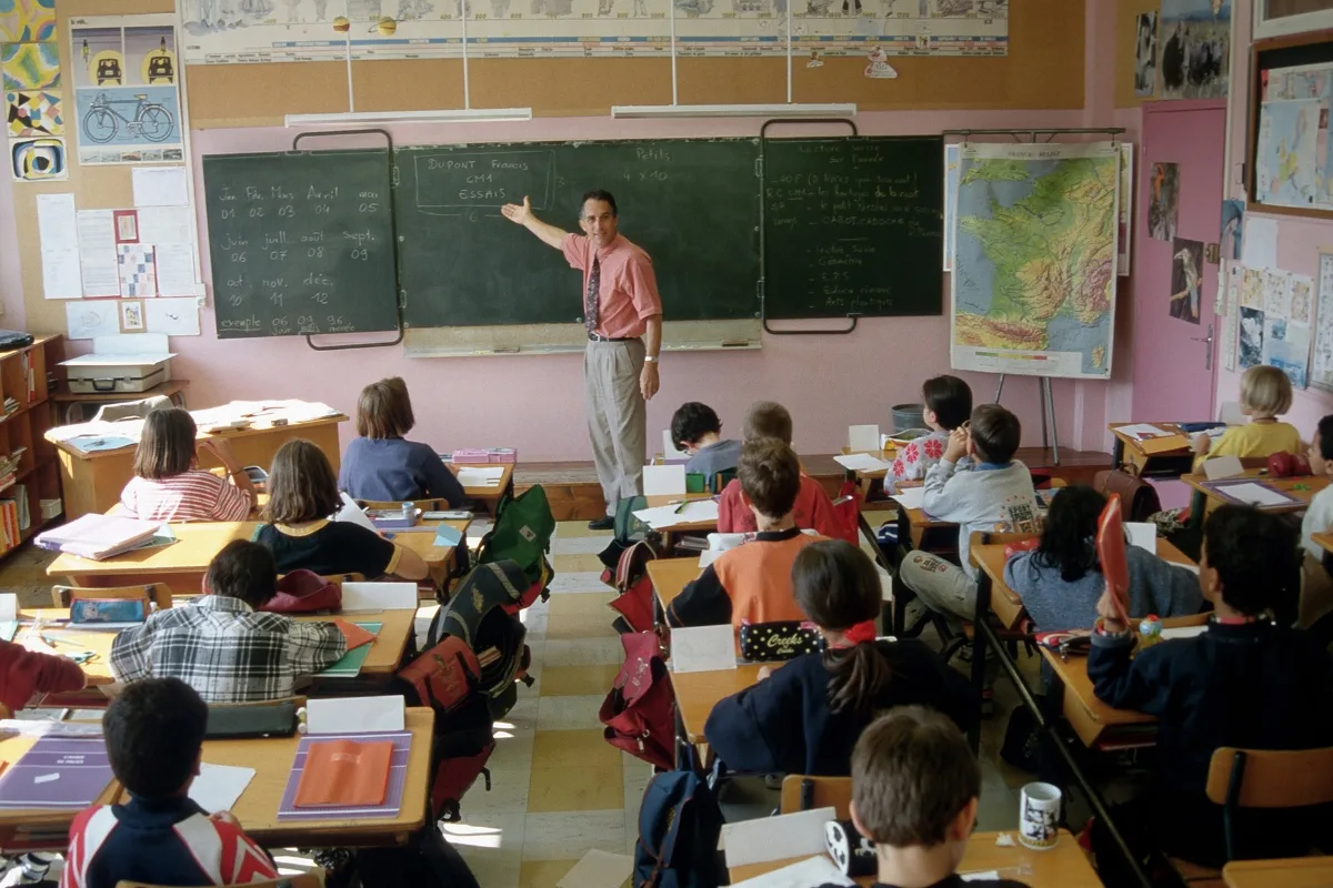 Iowa House lawmakers send bill increasing teacher pay to Senate Iowa House lawmakers send bill increasing teacher pay to Senate