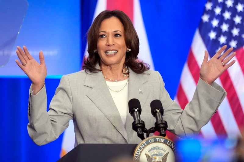 Kamala Harris is ahead according to the new Iowa Poll
