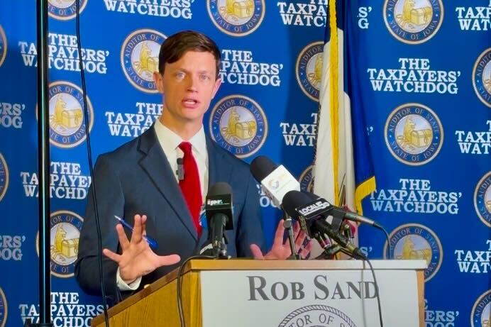 Labor unions starting to endorse Iowa candidates