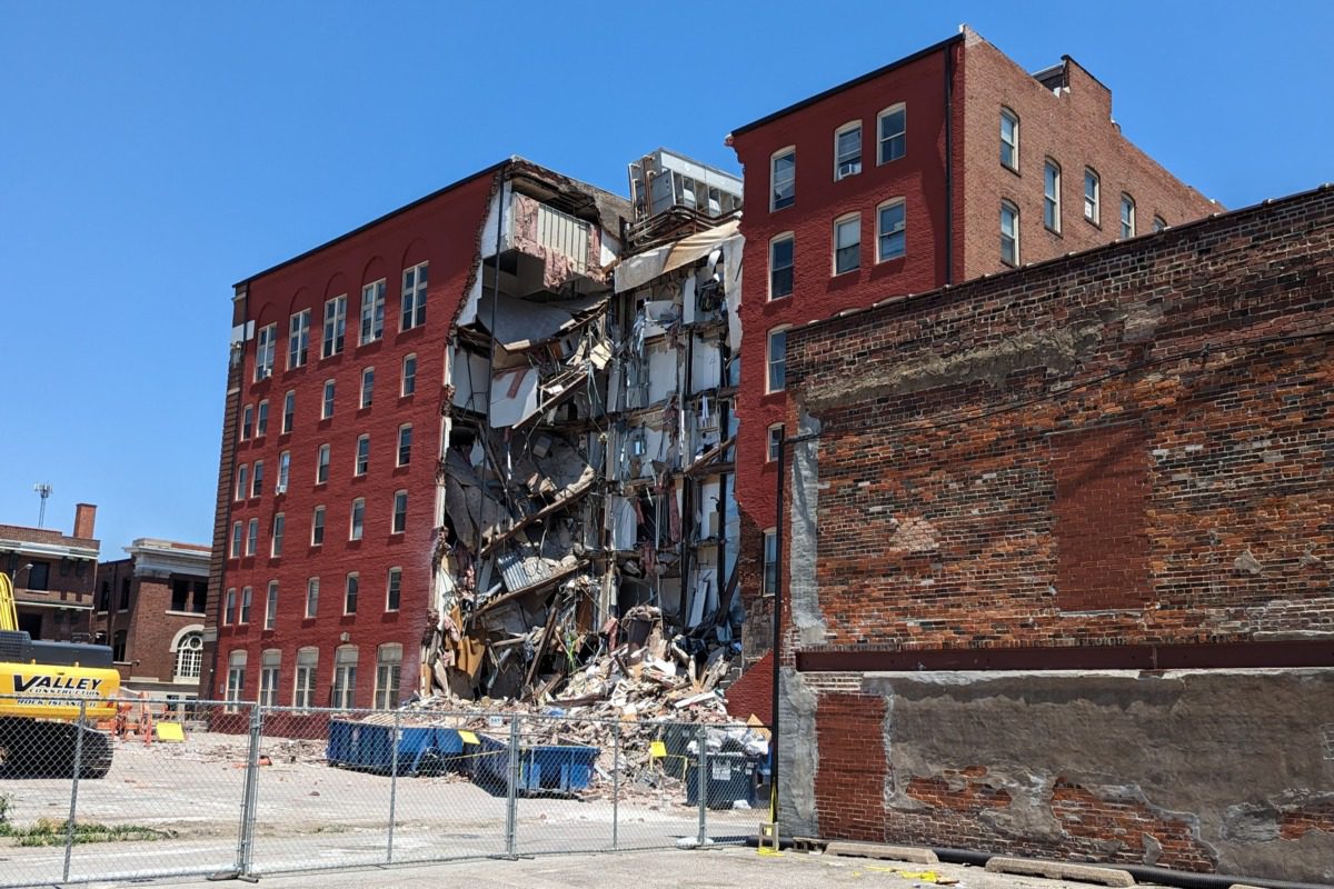 Davenport building collapse investigation reveals years of ignored warnings and regulatory breakdown Davenport building collapse investigation reveals years of ignored warnings and regulatory breakdown