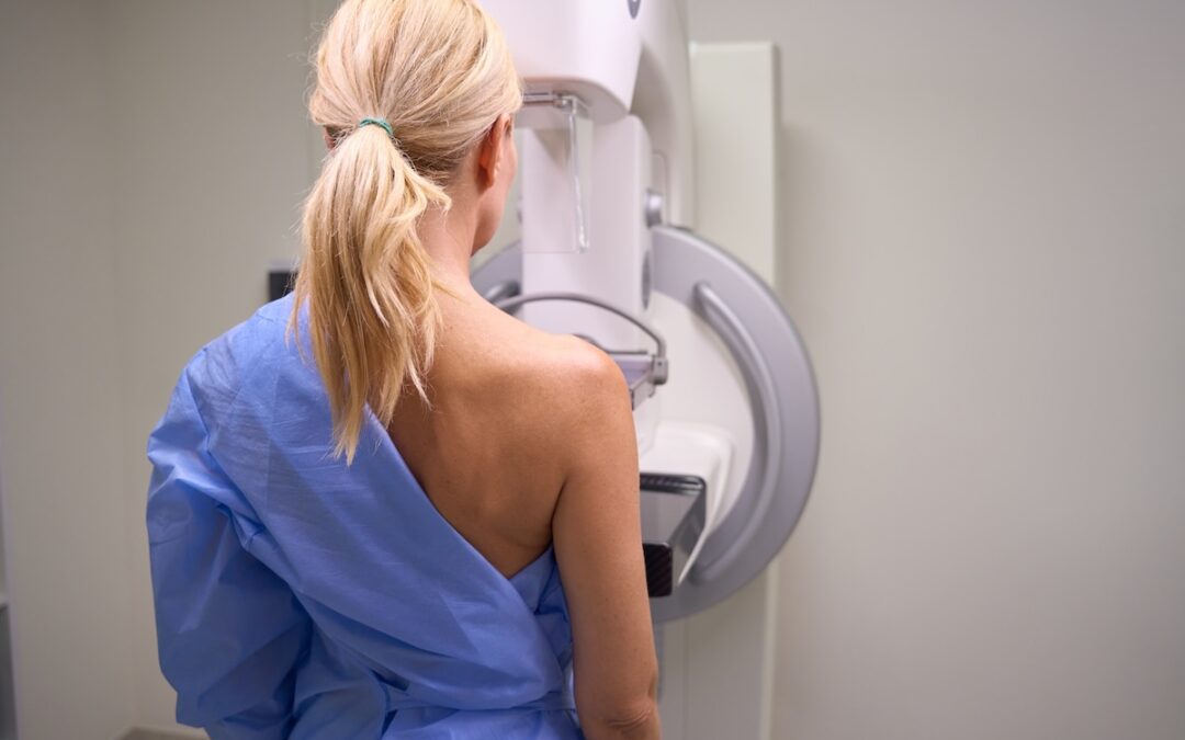 What are some cancer screening and treatment options in Iowa?
