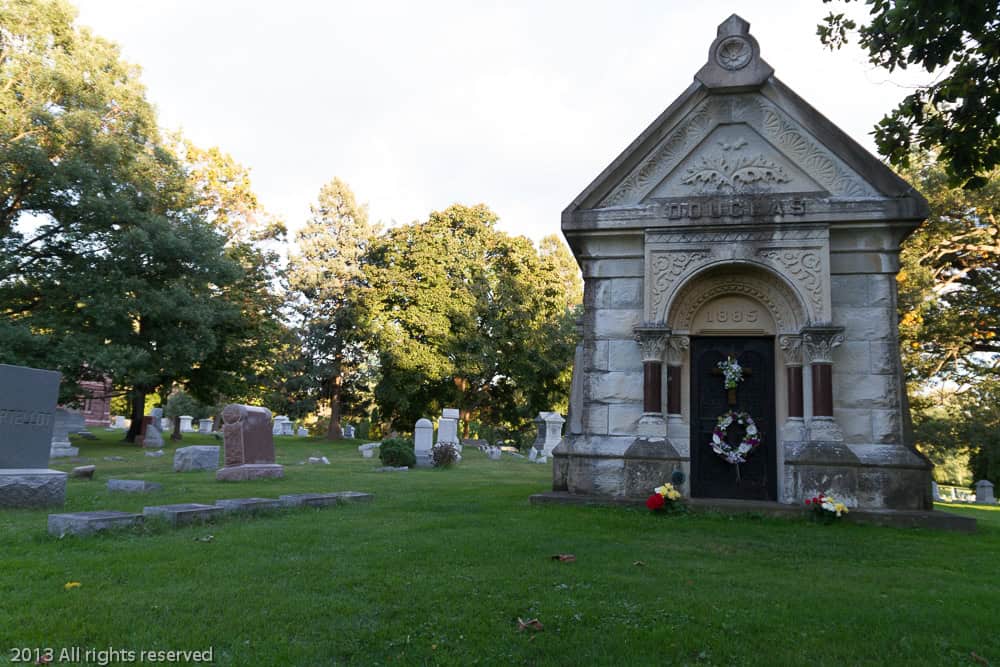 18 haunted cemeteries in Iowa