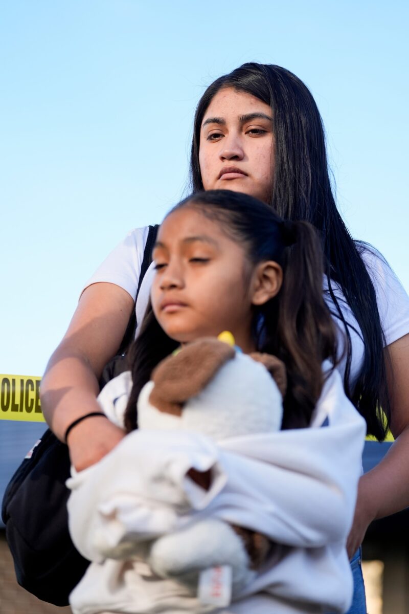 Hundreds gather for ‘protective accompaniment’ event outside Cedar Rapids ICE office