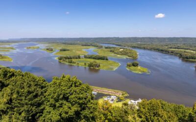 Report: Nitrate levels toxic to Iowa water