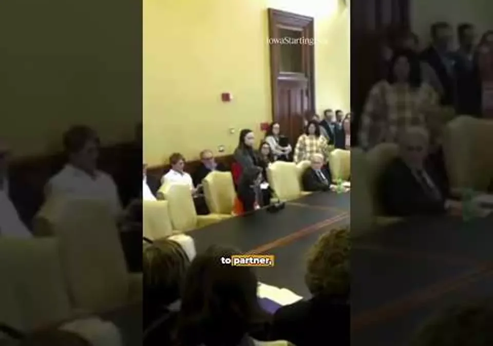 WATCH: Iowa Republicans are moving a bill to limit students’ access to libraries