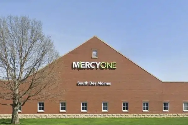 MercyOne to close two South Des Moines clinics, citing expected Medicaid cuts